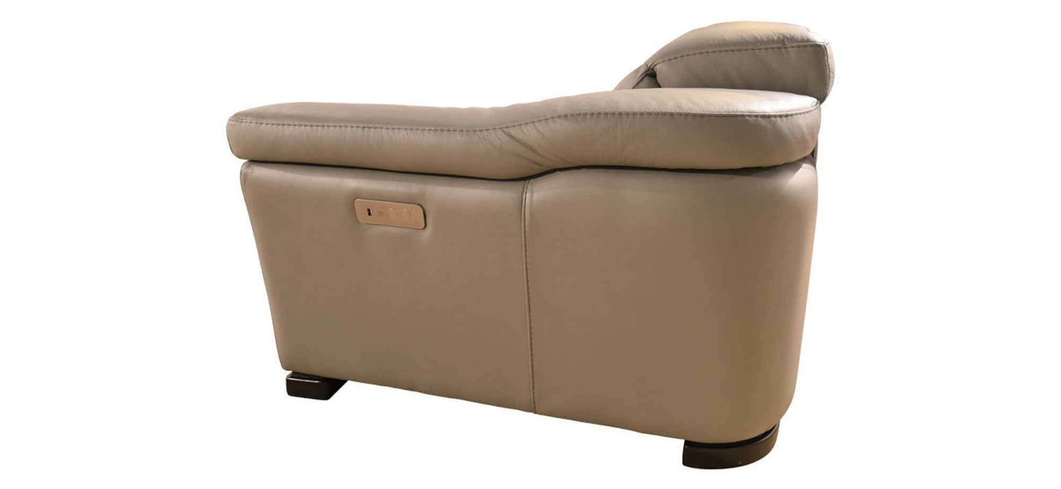 Ponza Power Reclining Loveseat Console With Articulating Headrests | American Style | Wellington's Fine Leather Furniture