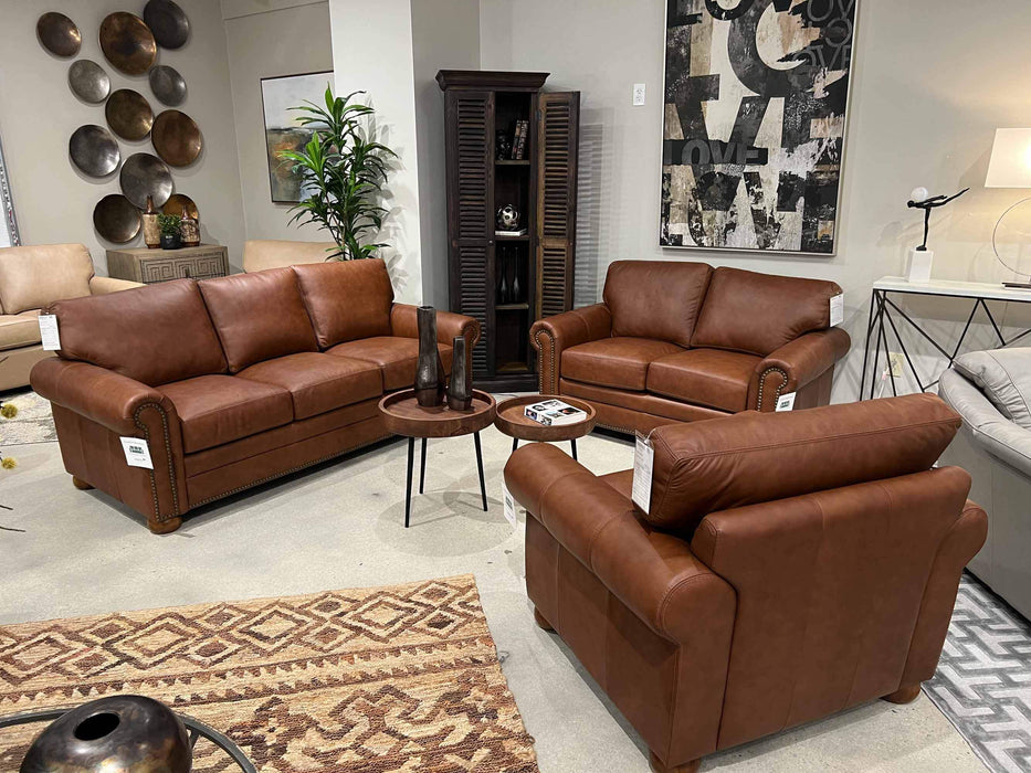 Savannah Leather Loveseat | American Style | Wellington's Fine Leather Furniture